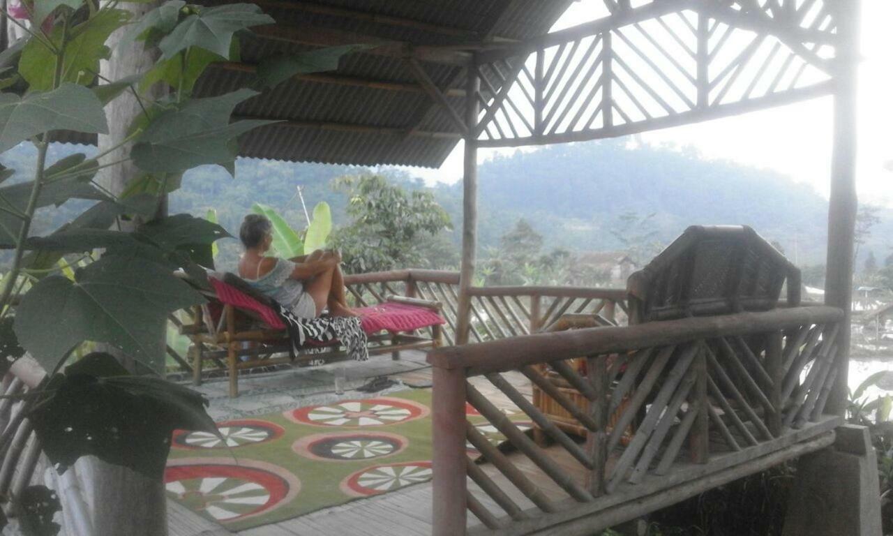 De Salak Homestay Богор Экстерьер фото