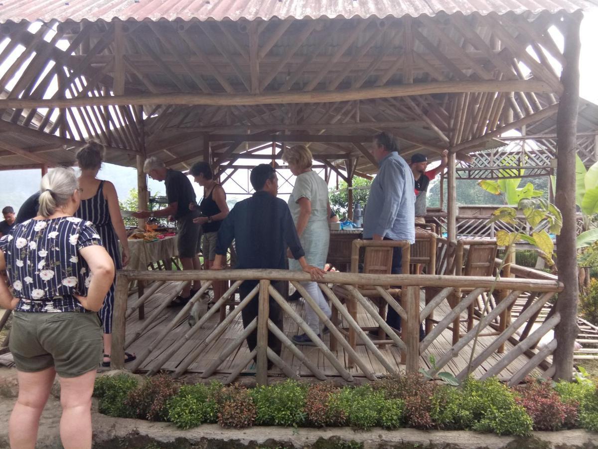 De Salak Homestay Богор Экстерьер фото